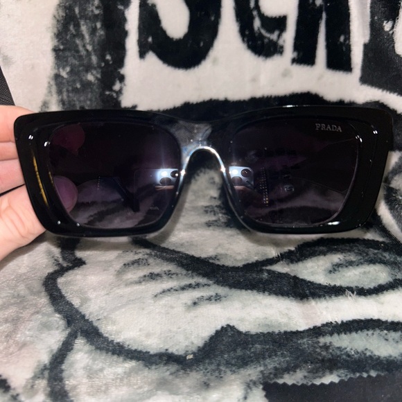 Prada PR 08YS Women’s Sunglasses - Picture 6 of 6